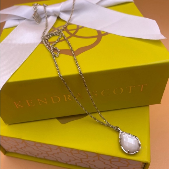 Kendra Scott Kiri Teardrop Pendant - Ivory Pendant - Picture 4 of 6